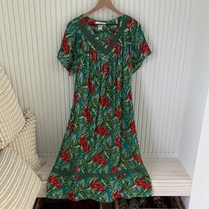 Tropical Green & Red Floral Women’s Dress